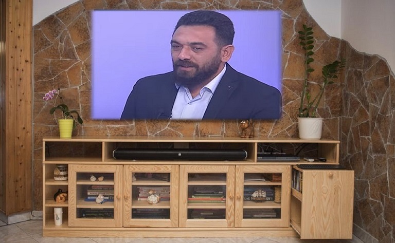 فيديو - علي فاضل يخترق البرلمان العراقي!!! Alifadel1
