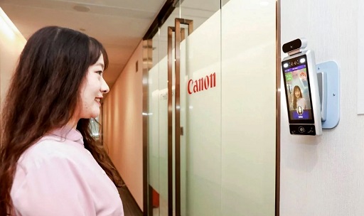 "كانون" تكشف عن كاميرا ذكية لا تسمح بالدخول إلا للموظفين المبتسمين‎       وكالات الأنباء:وتسمح الكاميرات للموظفين المبتسمين Canon