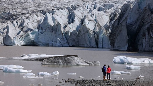 تطوير تقنية لإبطاء ذوبان الجليد في القطبين          مهند الحميدي – إرم نيوز:تتعرض المسطحات الجليدية لتغيرات سريعة نتيجة الاح Kutub1