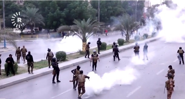 فيديو - متظاهرون نجفيون تعرضوا للضرب والملاحقات: يدهسوننا بالسيارات ويطعنوننا بالسكاكين Shagab.kt