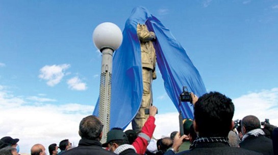 إحراق تمثال لسليماني في إيران بعد ساعات على تدشينه Sulaymani.Tm