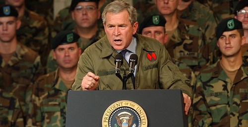  "إير فورس ١" في بغداد قبل ٢٠ عاماً.. هذا ما كان يخشاه بوش ومساعدوه     G.bosh.Jn7