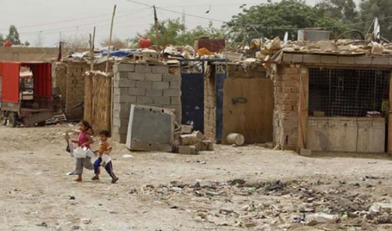 المركز الستراتيجي لحقوق الانسان: ٩ ملايين عراقي تحت مستوى خط الفقر Ashwaee.1