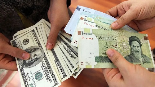 الرقابة الأميركية على التحويلات ترفع احتياطيات العراق وتهوي بالعملة الإيرانية Dolar.tm8