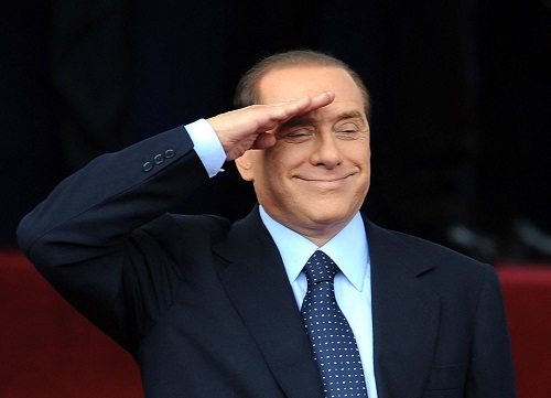 Silvio Berlusconi رئيس الوزراء الايطالي لثلاث فترات …نجم آخر هوى من فضاء الإنسانية Brleskoni0