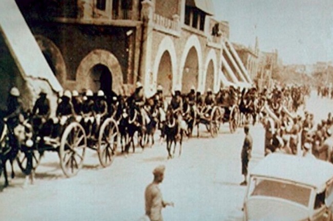  صورة نادرة / اول استعراض للجيش العراقي ٦ كانون الثاني ١٩٢١ القشلة      Esteras.921