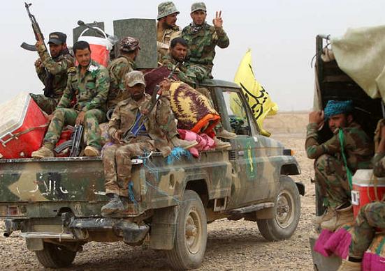 مليشيات عراقية تنقل مقاتلين من "داعش" إلى البوكمال في سورية Hashd.3