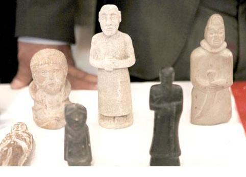 أمريكا تعيد آلاف القطع الاثرية عن الاسر البابلي لليهود من اسرائيل إلى العراق   Athar.JD