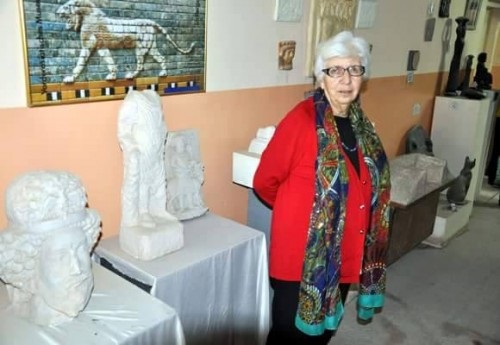 يد المنون تختطف الاخت الموقرة السيدة المؤمنة الصابرة عالمة الاثار العراقية الدكتورة لمياء الكيلاني في عمان بالاردن عن عمر يناهز 88 عام .   Lamyaa.Gl